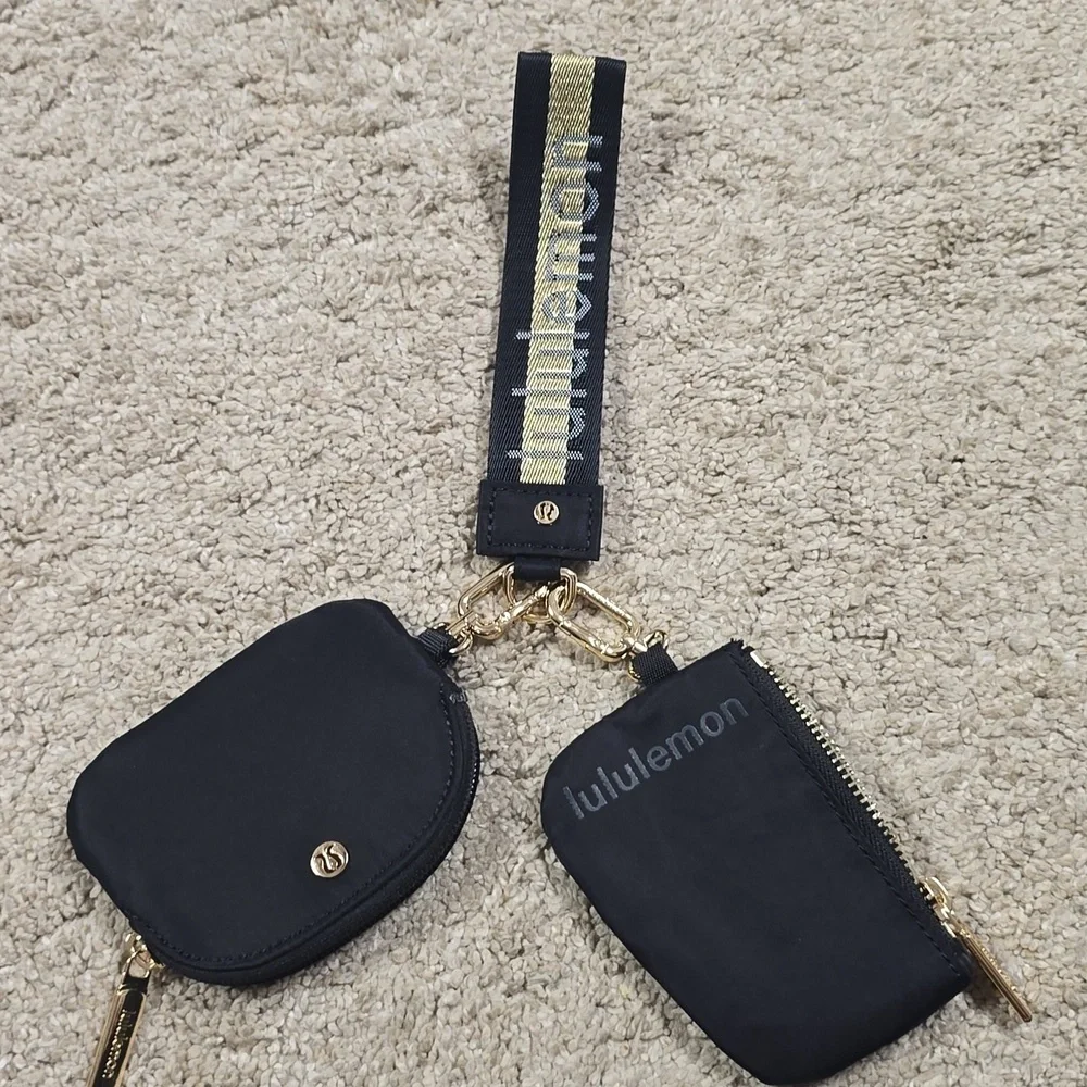 Lululemon Dual Pouch Wristlet Blk/Gold NWOT